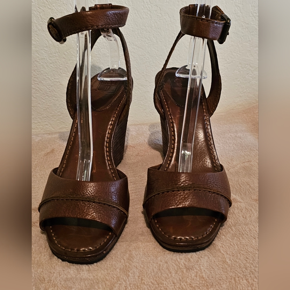 Frye Patricia leather wedge sandal.  Brown.  10M.